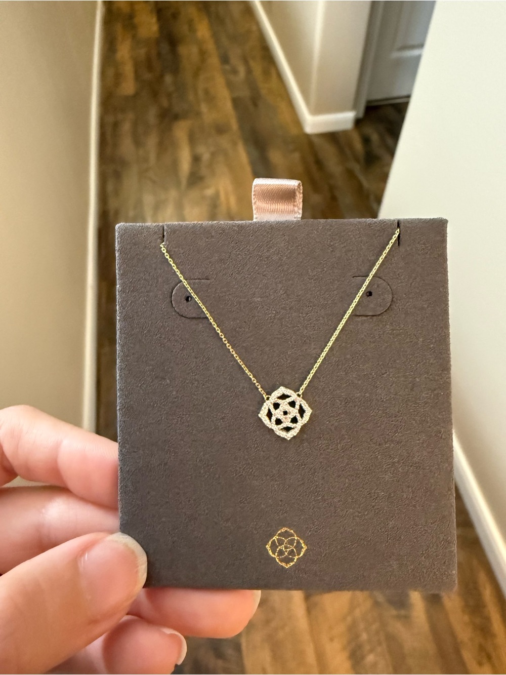 Rare Kendra Scott Fleur Pave Necklace - Picture 6 of 6